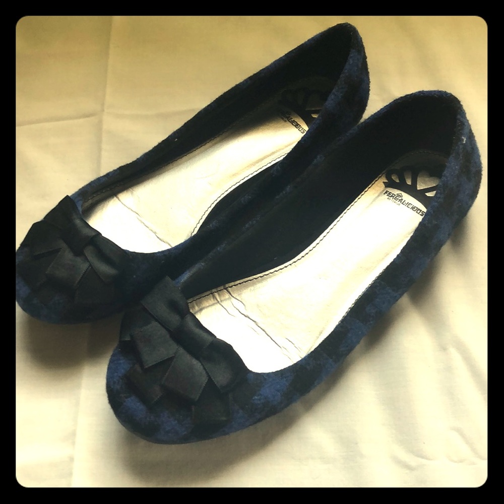 Fergalicious By Fergie Black and Blue Flats